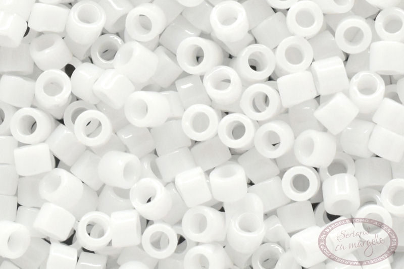 TOHO Treasure 11 Opaque White TOHO Treasure 11 Opaque White