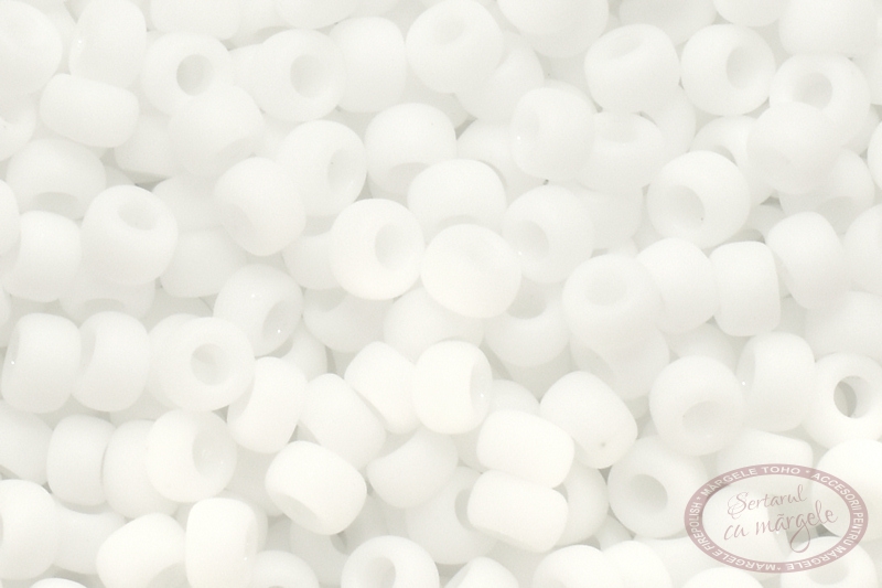 MR11-0402F Miyuki 11 Matted Opaque White MR11 0402F Miyuki 11 Matted Opaque White