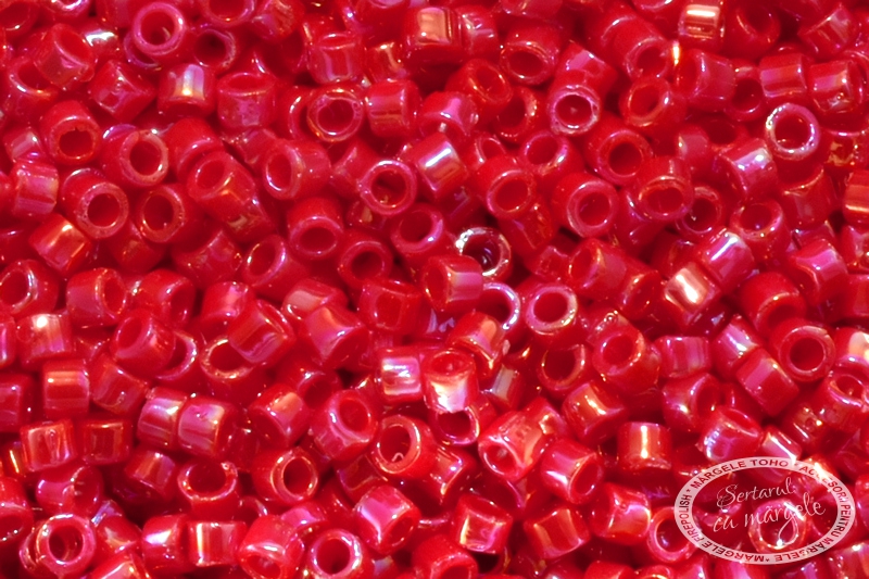 TOHO Treasure 11 Opaque-Rainbow Cherry TOHO Treasure 11 Opaque Rainbow Cherry